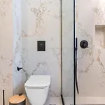 Villa Luxury Waterfalls Privet Pool Jaccuzi Nidhrion