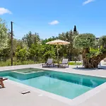 Luxury Waterfalls Privet Pool Jaccuzi Villa