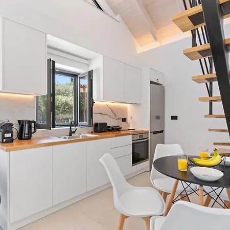 Luxury Waterfalls Privet Pool Jaccuzi * Nydri (Lefkada)