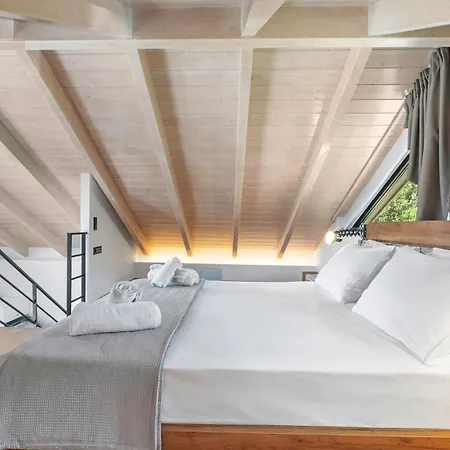 Vilă Luxury Waterfalls Privet Pool Jaccuzi Nydri (Lefkada)